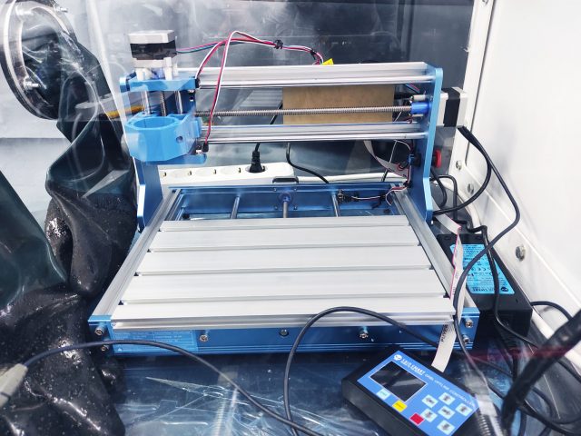 Airtight box (sealed chamber) for laser cutting / engraving and other chemical experiments.