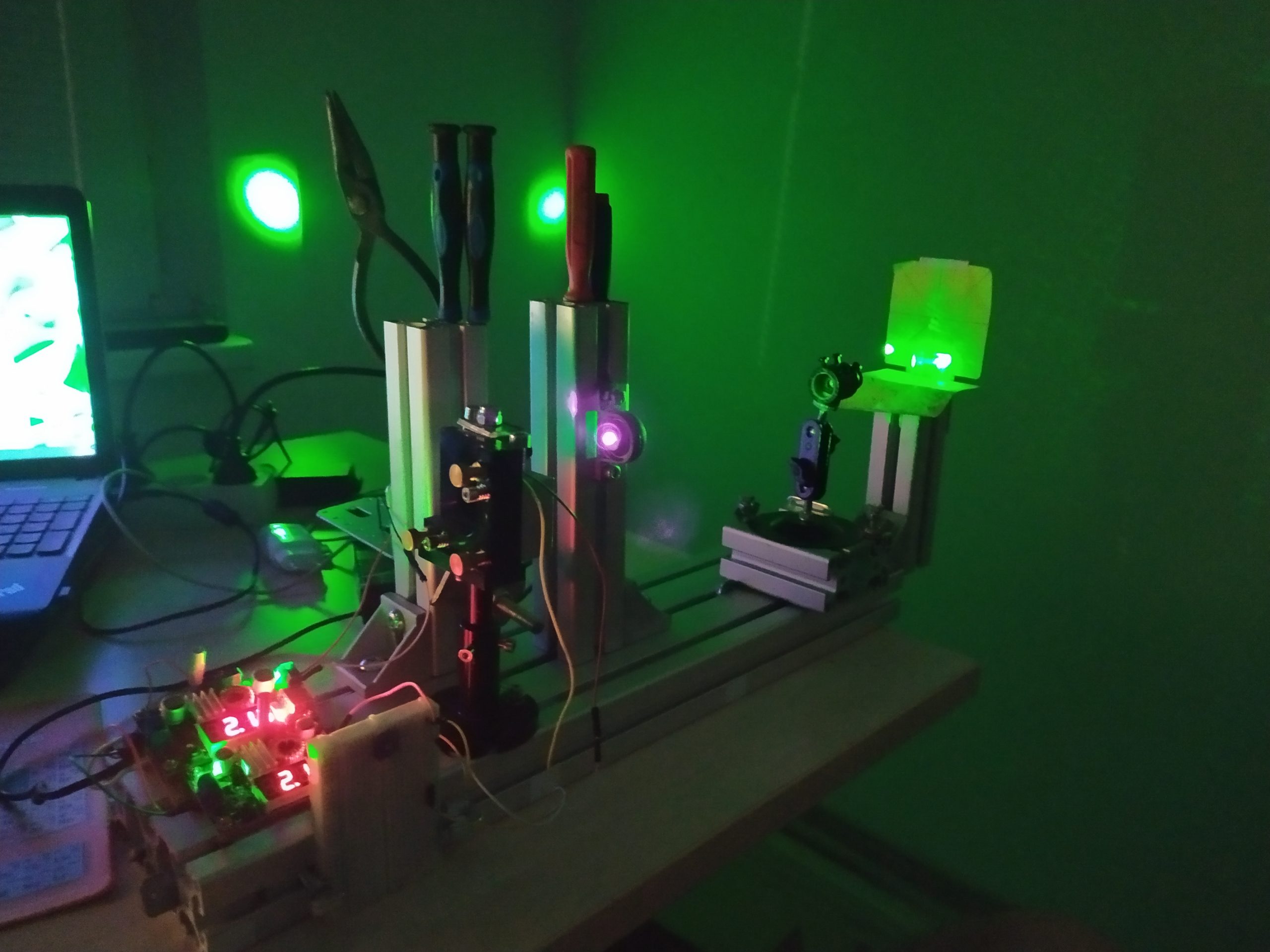 Research - Green laser adjusting of laser modes 