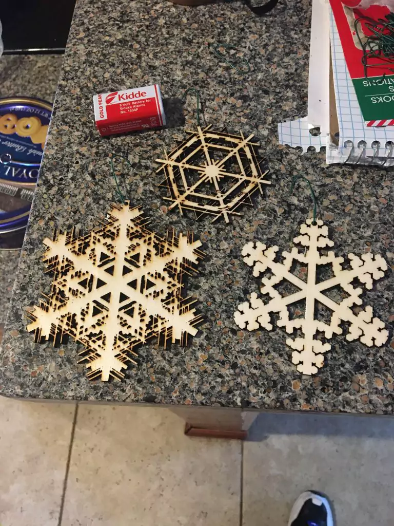 Procedurally generated snowflakes