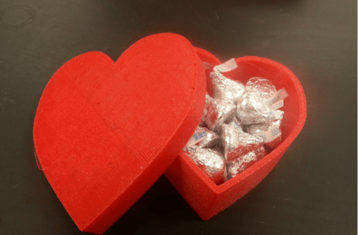 Heart-shaped box with lid