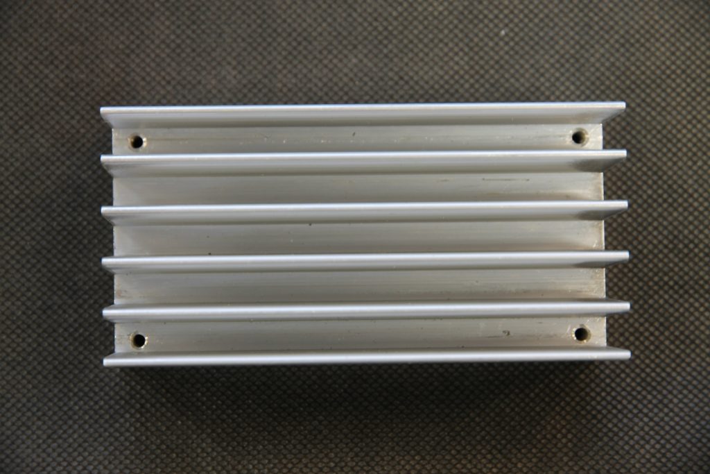 An external heatsink for 2X TEC cooling plate